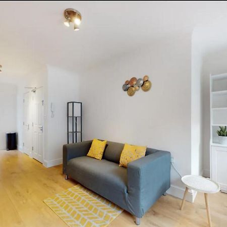 Apartamento New Spacious 1 bed studio flat in Aldgate Londres Exterior foto